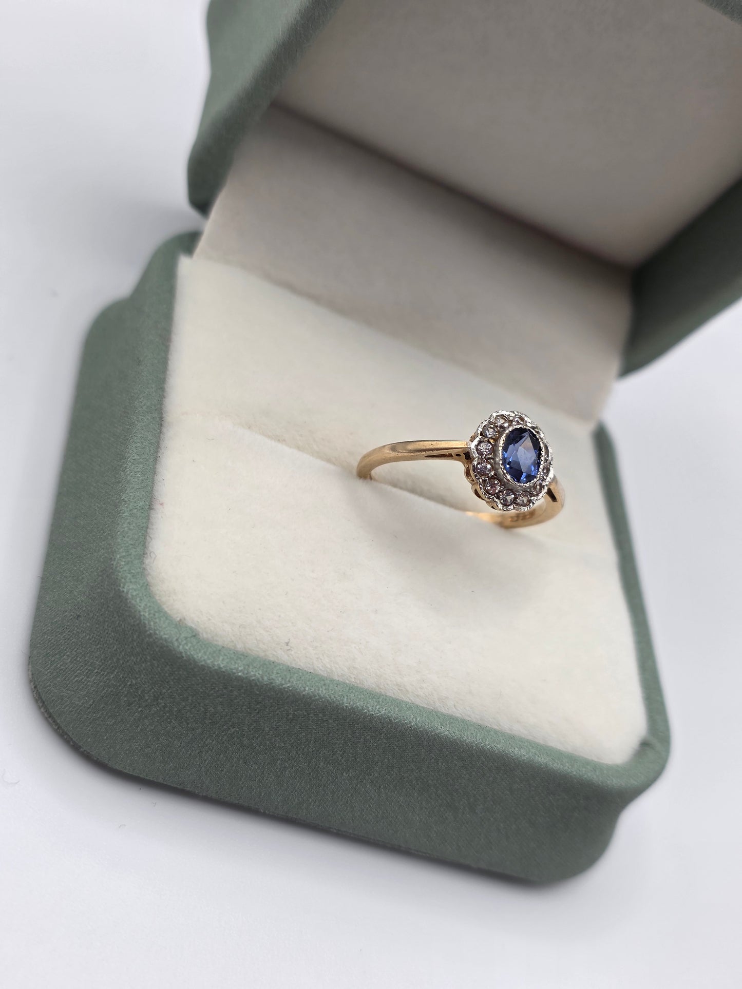 9ct gold sapphire and zircon ring