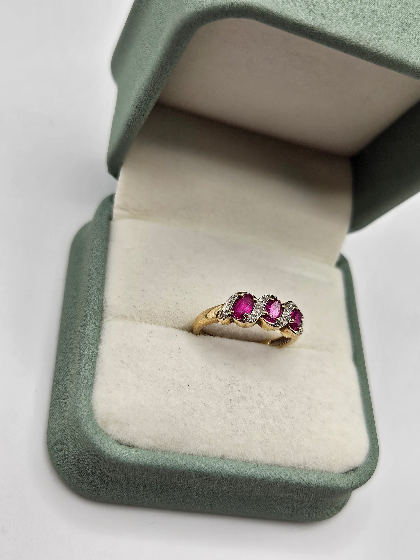 9ct gold synthetic ruby and diamond ring