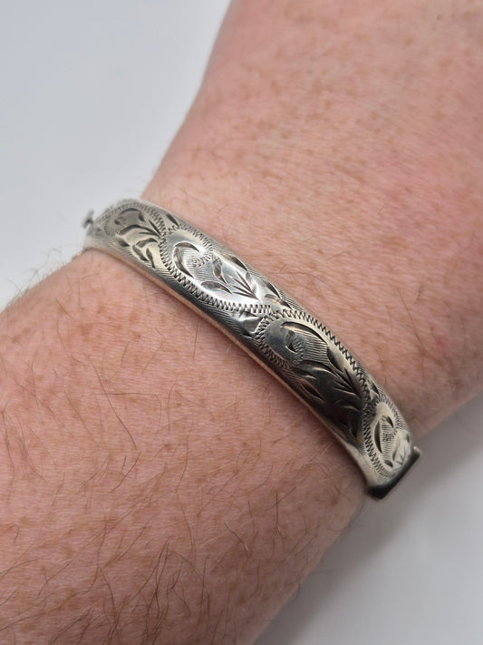 Vintage engraved silver bangle