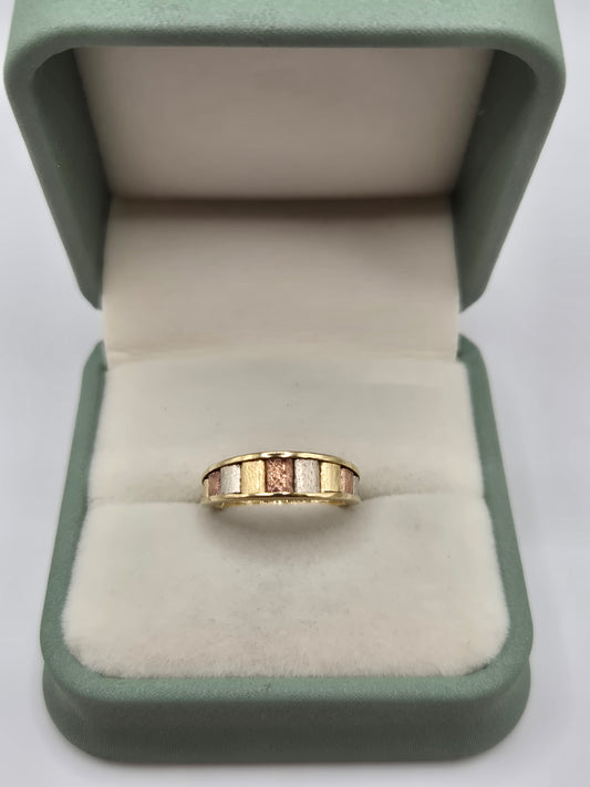 9ct tri gold ring