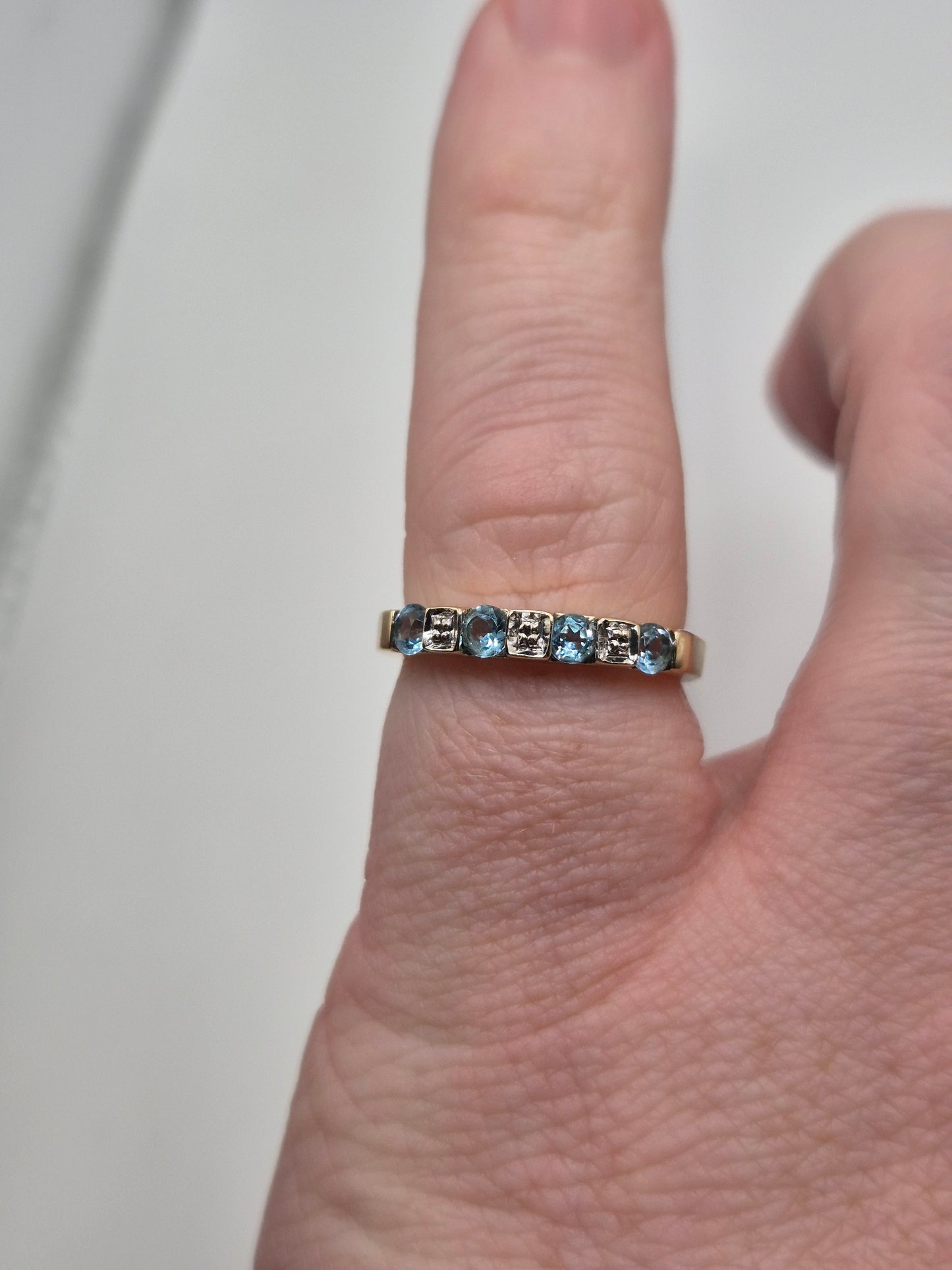 9ct gold topaz and diamond ring