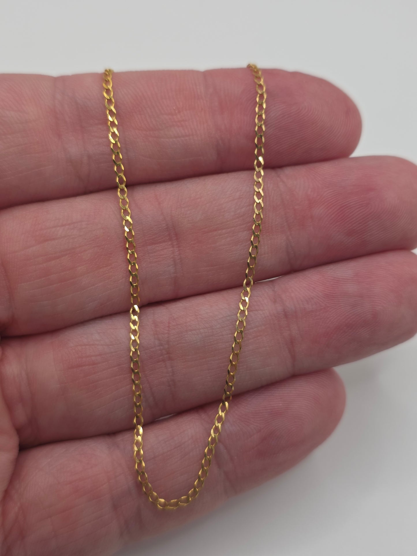 9ct gold curb chain (8)