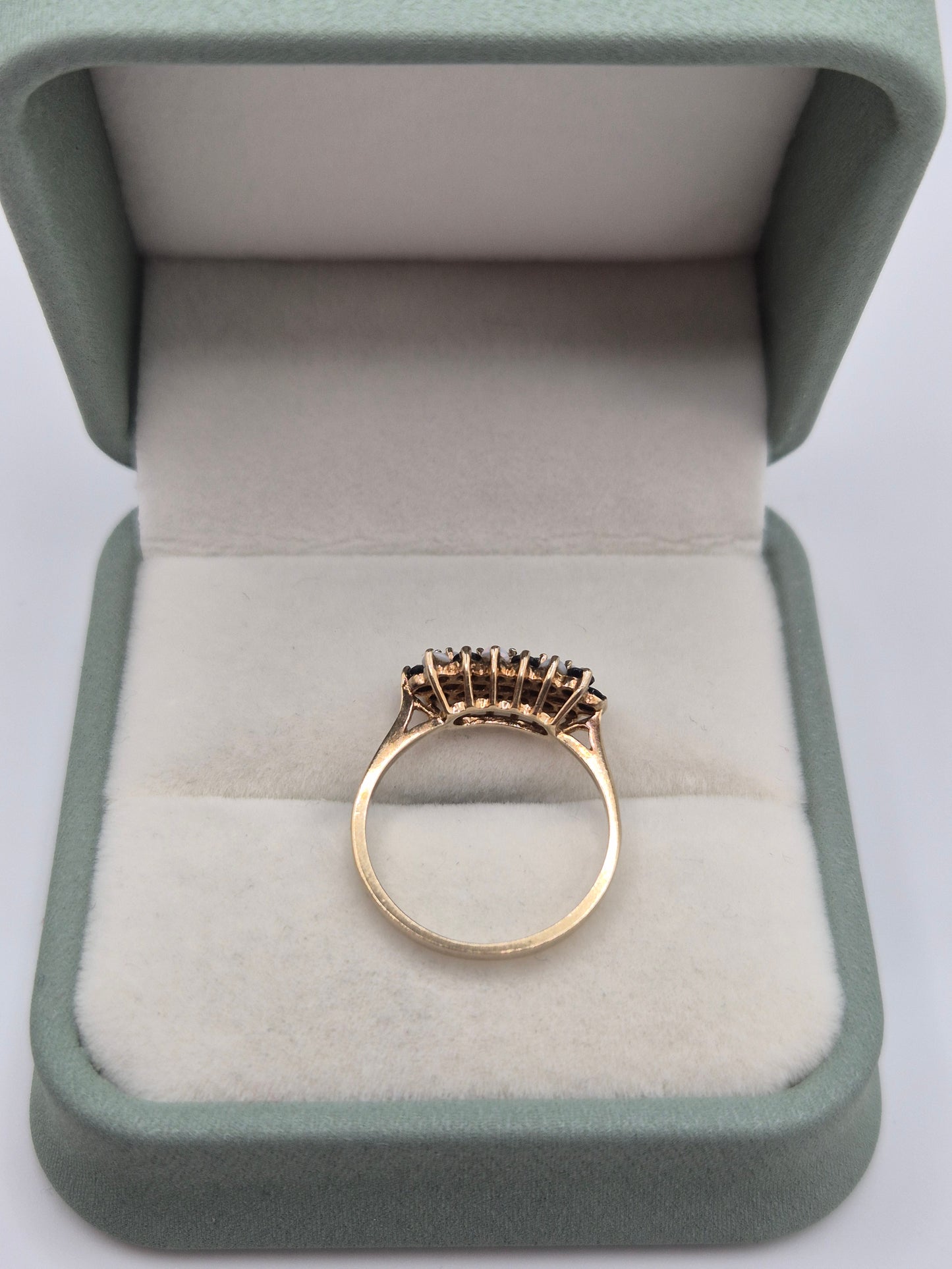 9ct gold sapphire and opal ring