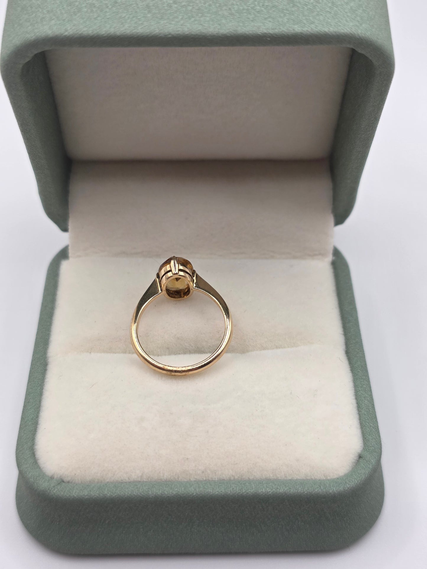 9ct gold citrine ring