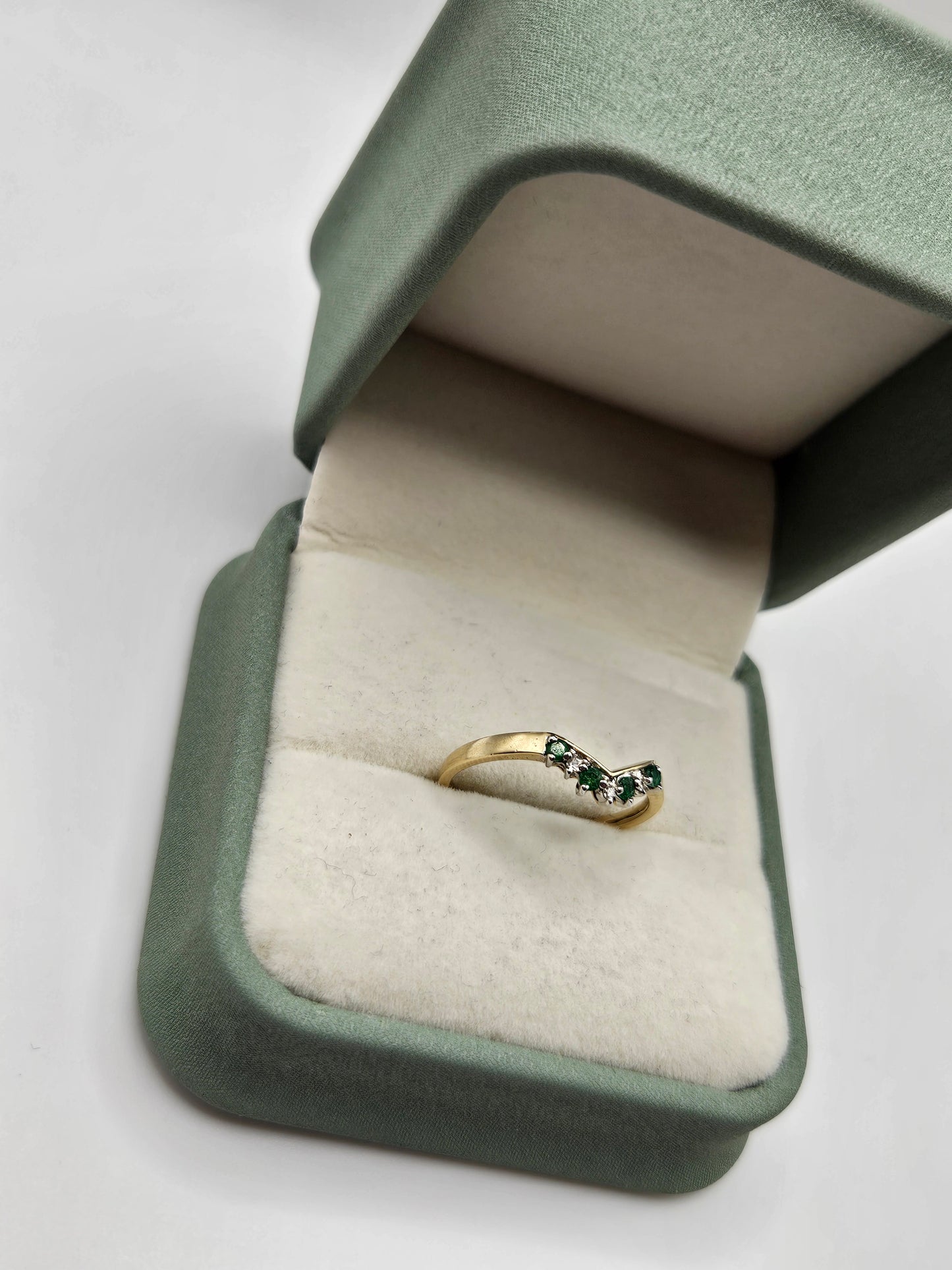 9ct gold emerald and diamond wishbone ring