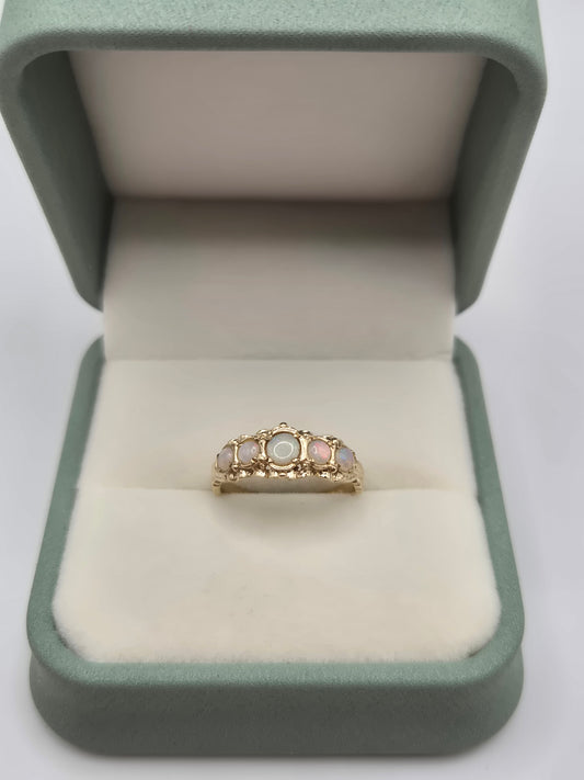 9ct gold opal ring