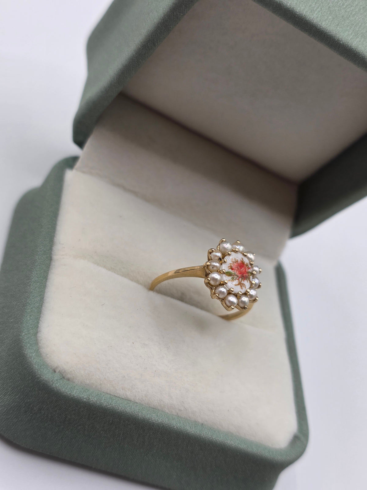9ct gold limoge and pearl ring