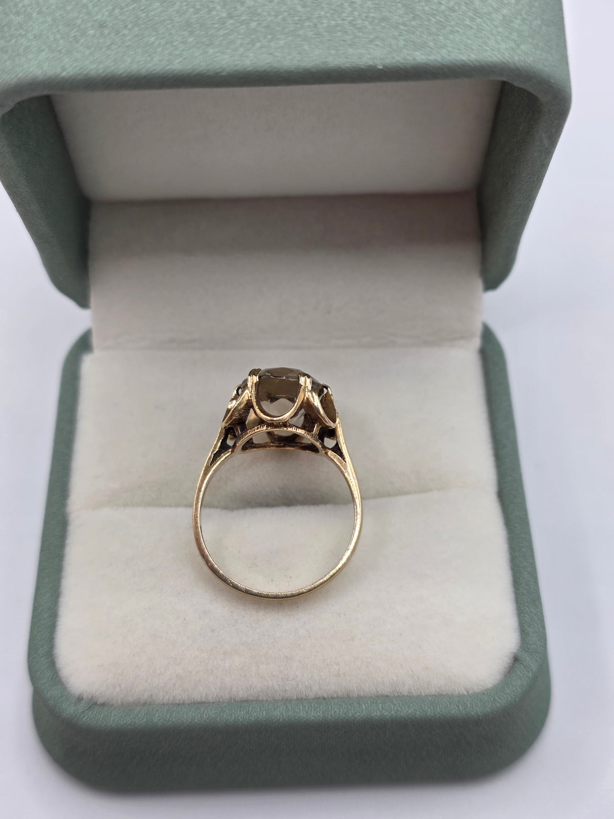 Vintage 9ct gold quartz ring