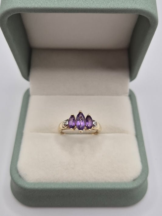 9ct gold amethyst and diamond ring
