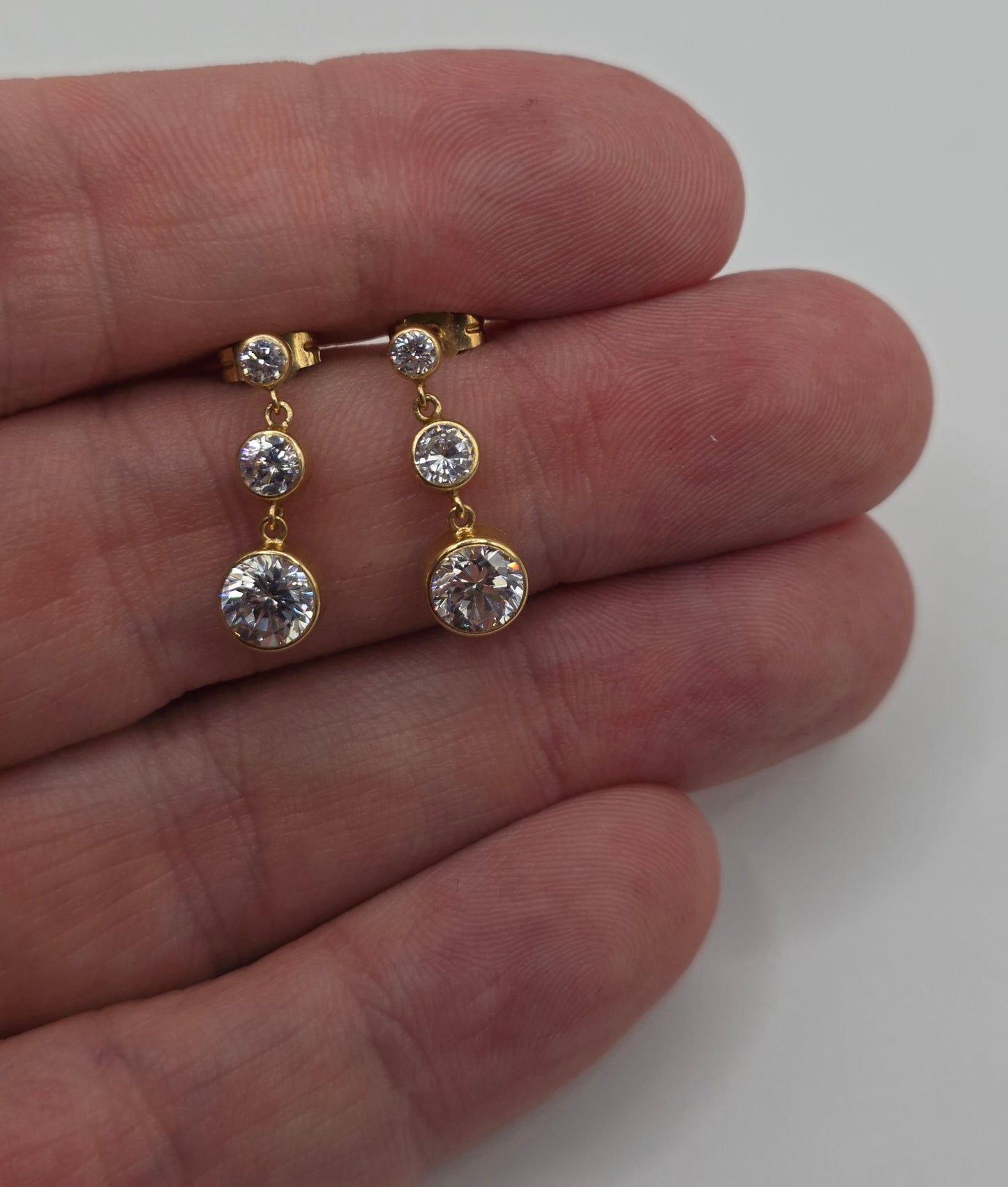 9ct gold cz earrings