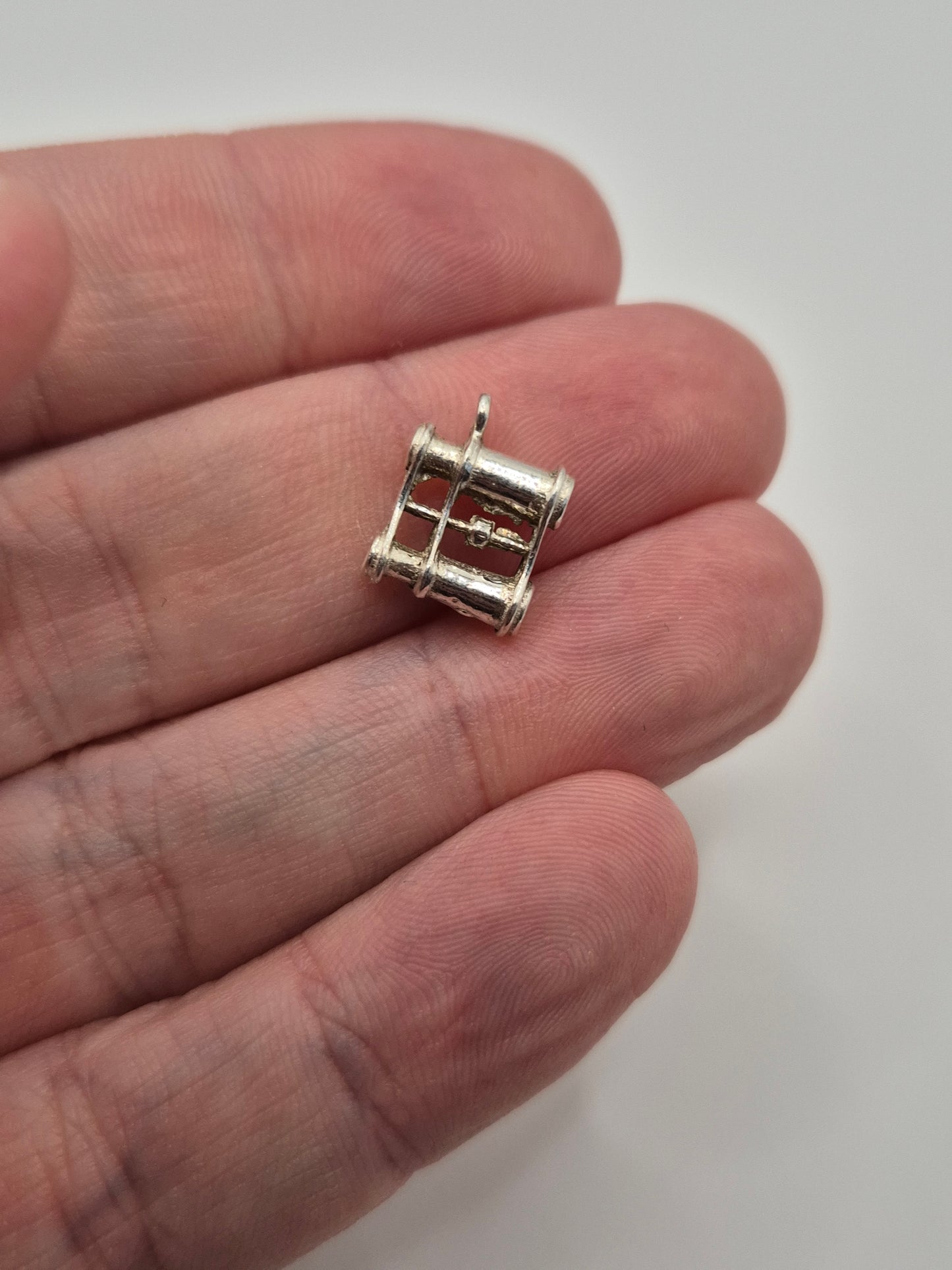 Silver binoculas charm