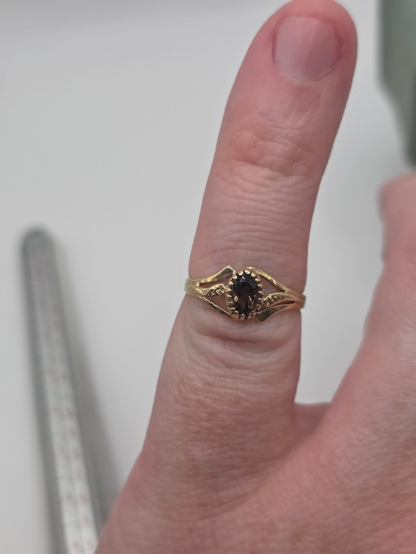 9ct gold smokey quartz ring