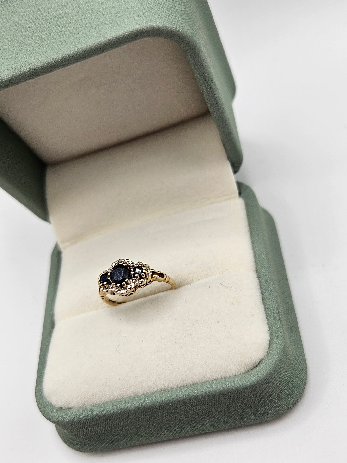 9ct gold sapphire and diamond ring