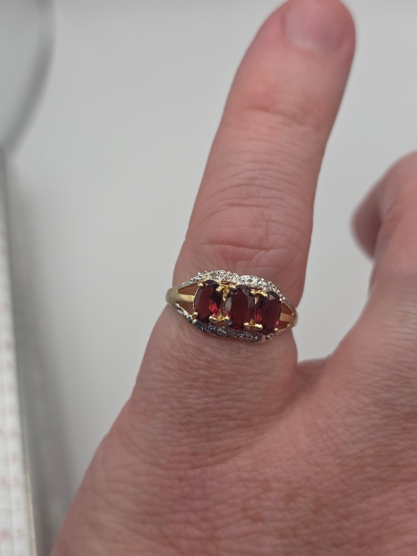 9ct gold tournaline and diamond ring