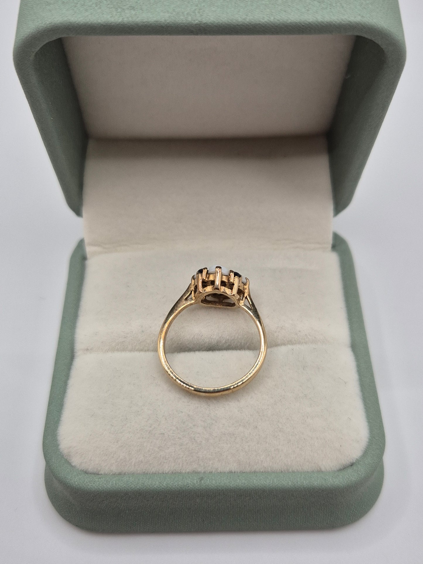 9ct gold sapphire and opal ring