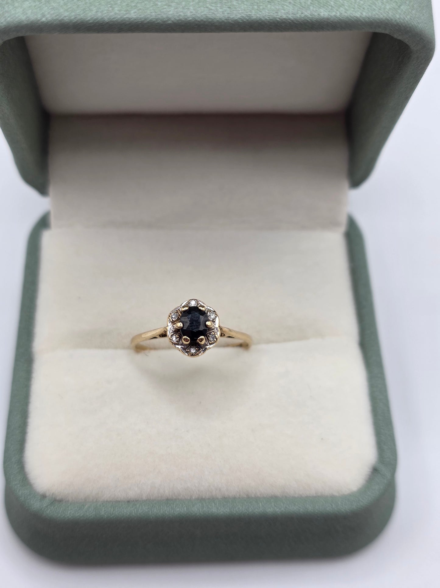 9ct gold sapphire and diamond ring