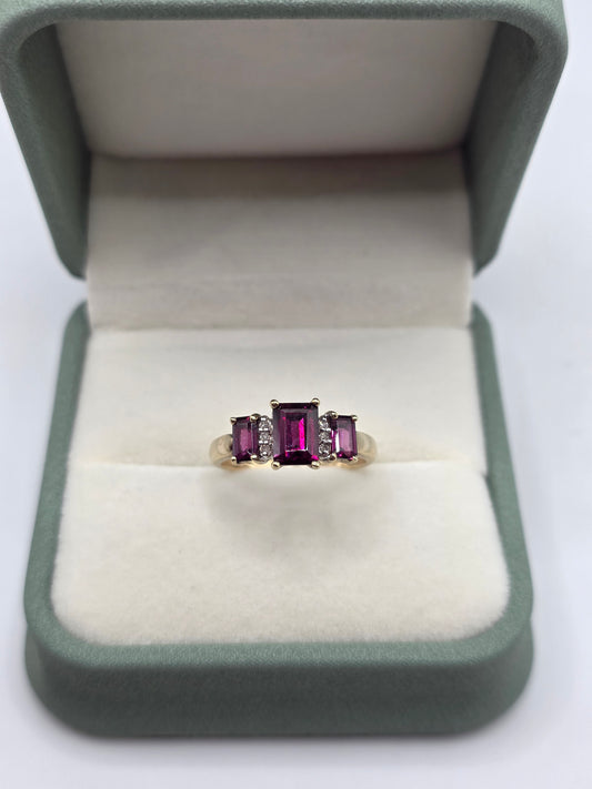 9ct gold rhodolite garnet and diamond ring