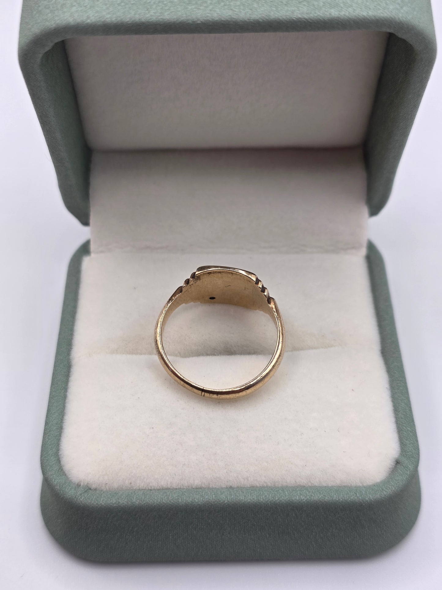 9ct gold diamond signet ring