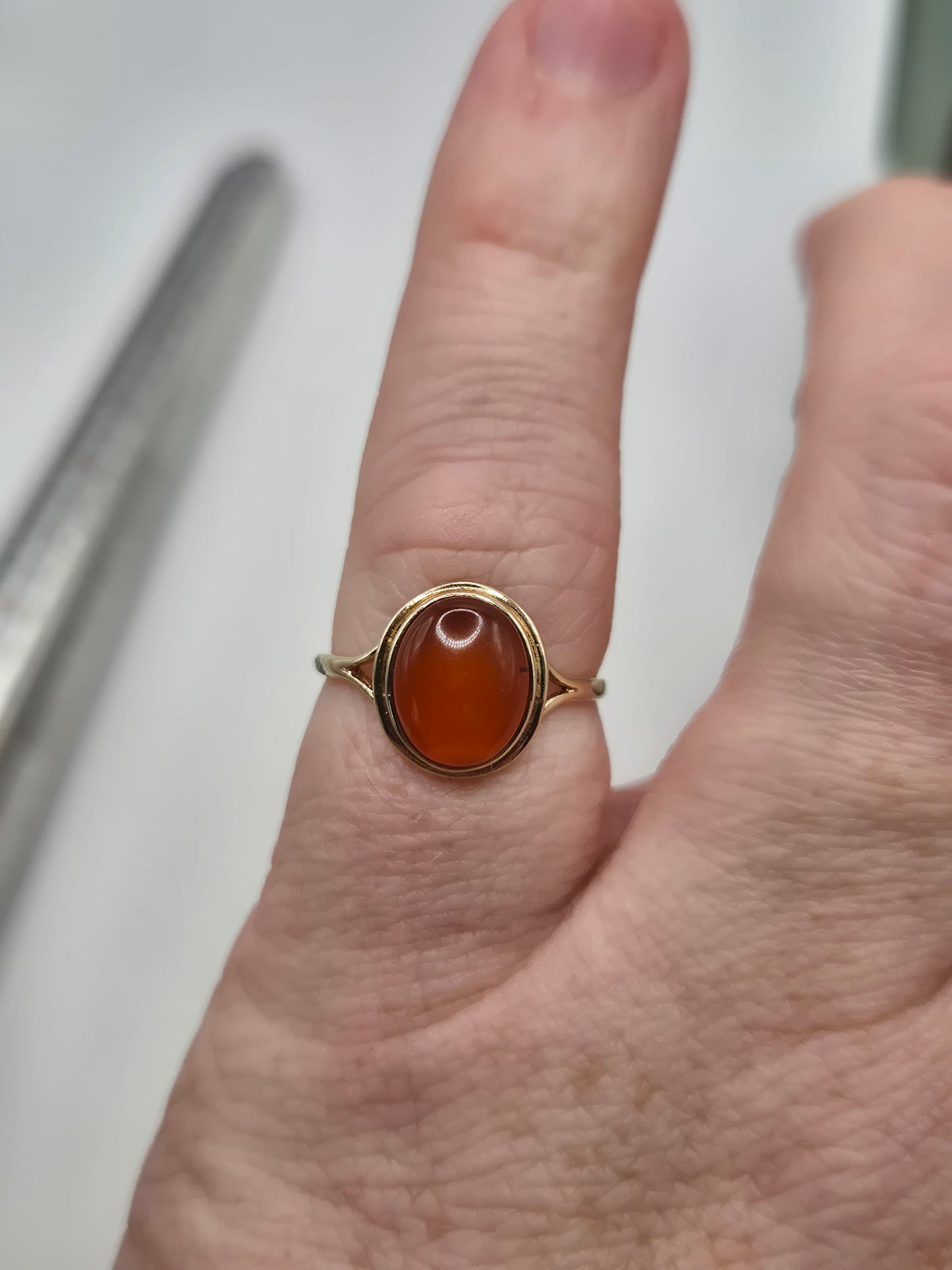 9ct gold amber ring