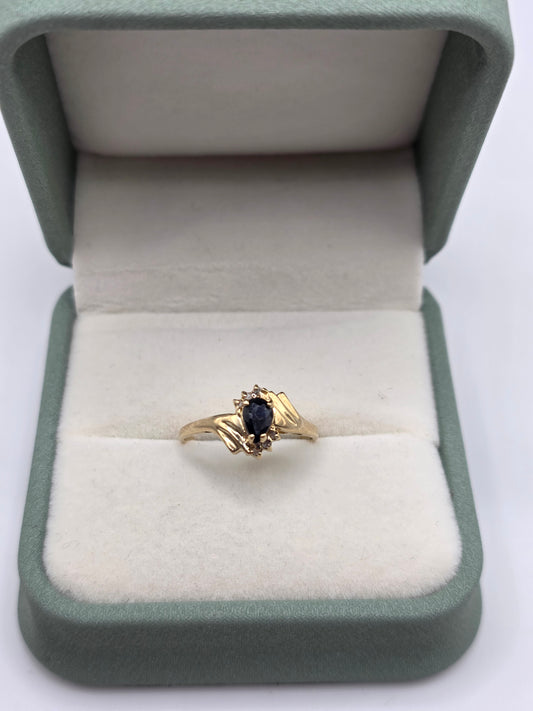 9ct gold sapphire and diamond ring