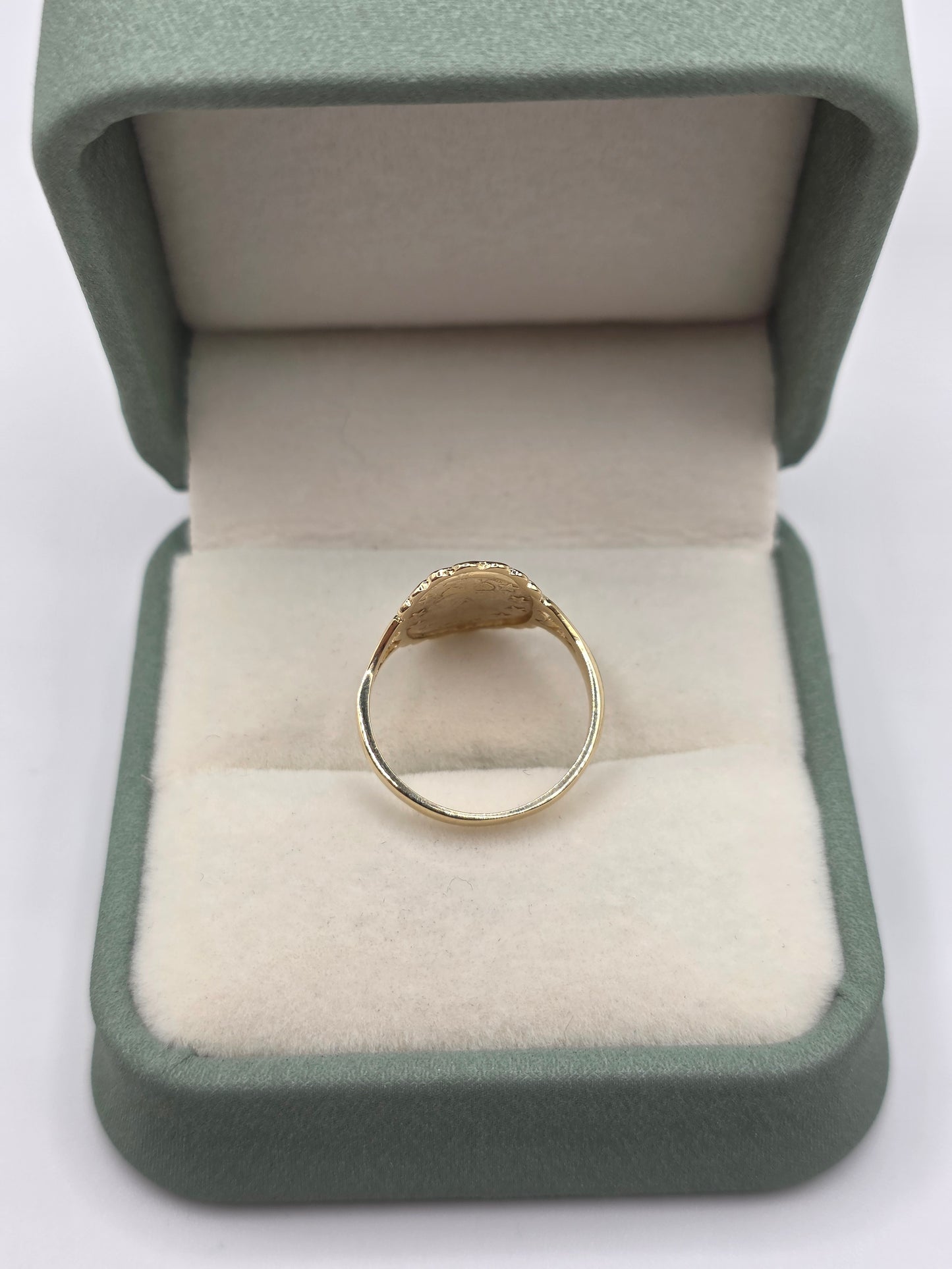 9ct gold st marys ring