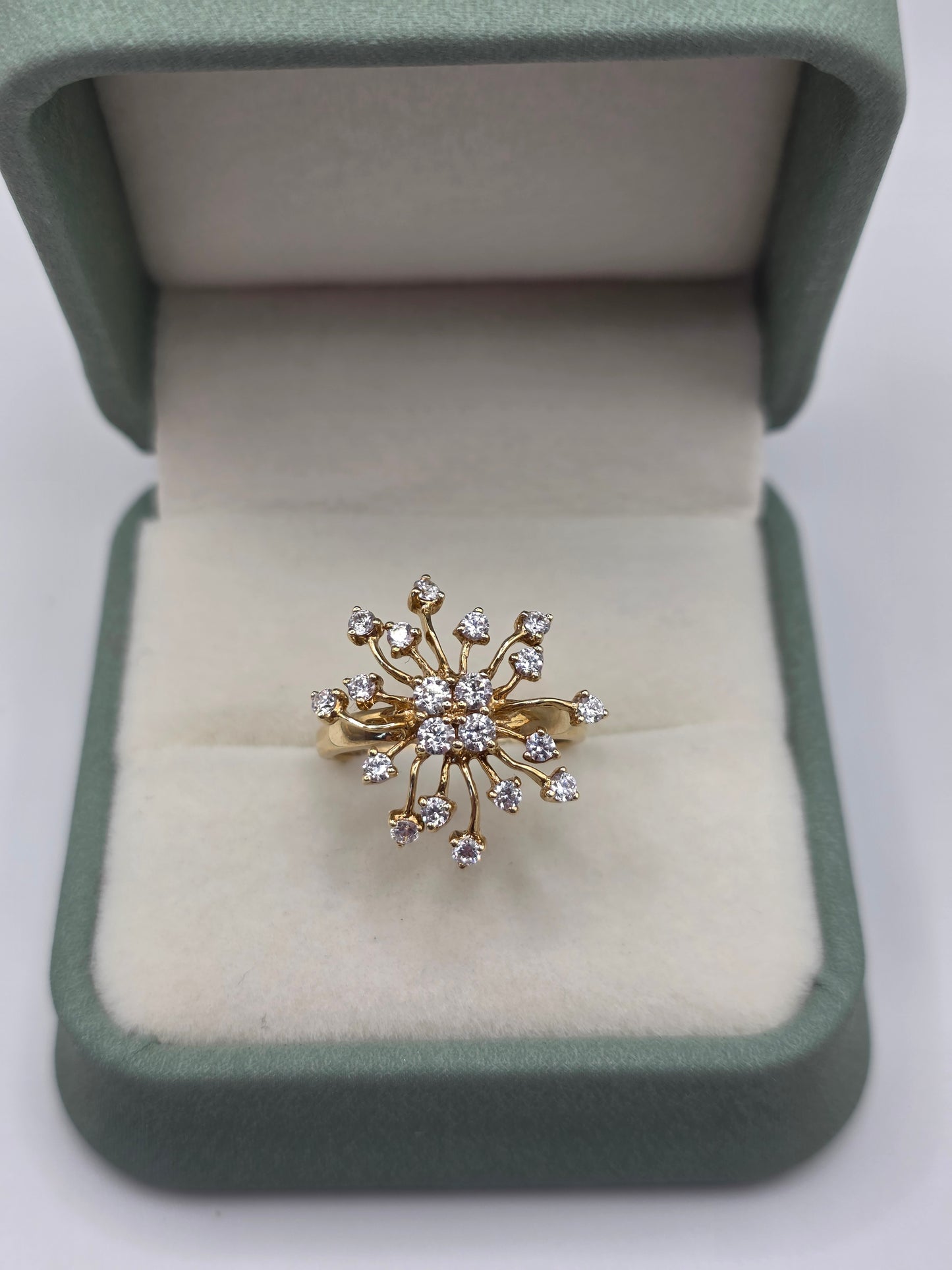 14ct gold cz ring