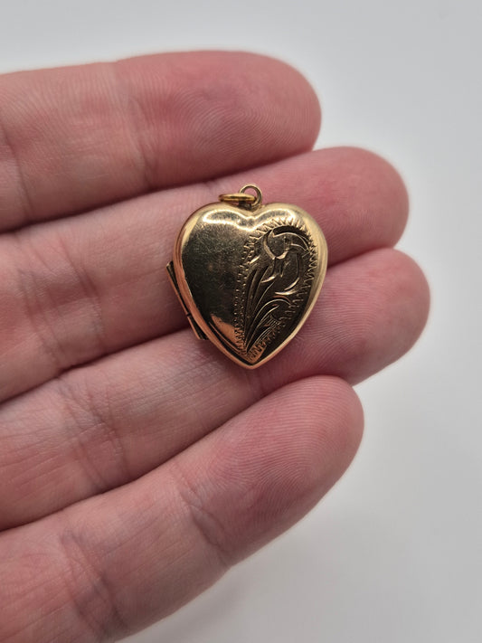 9ct gold locket