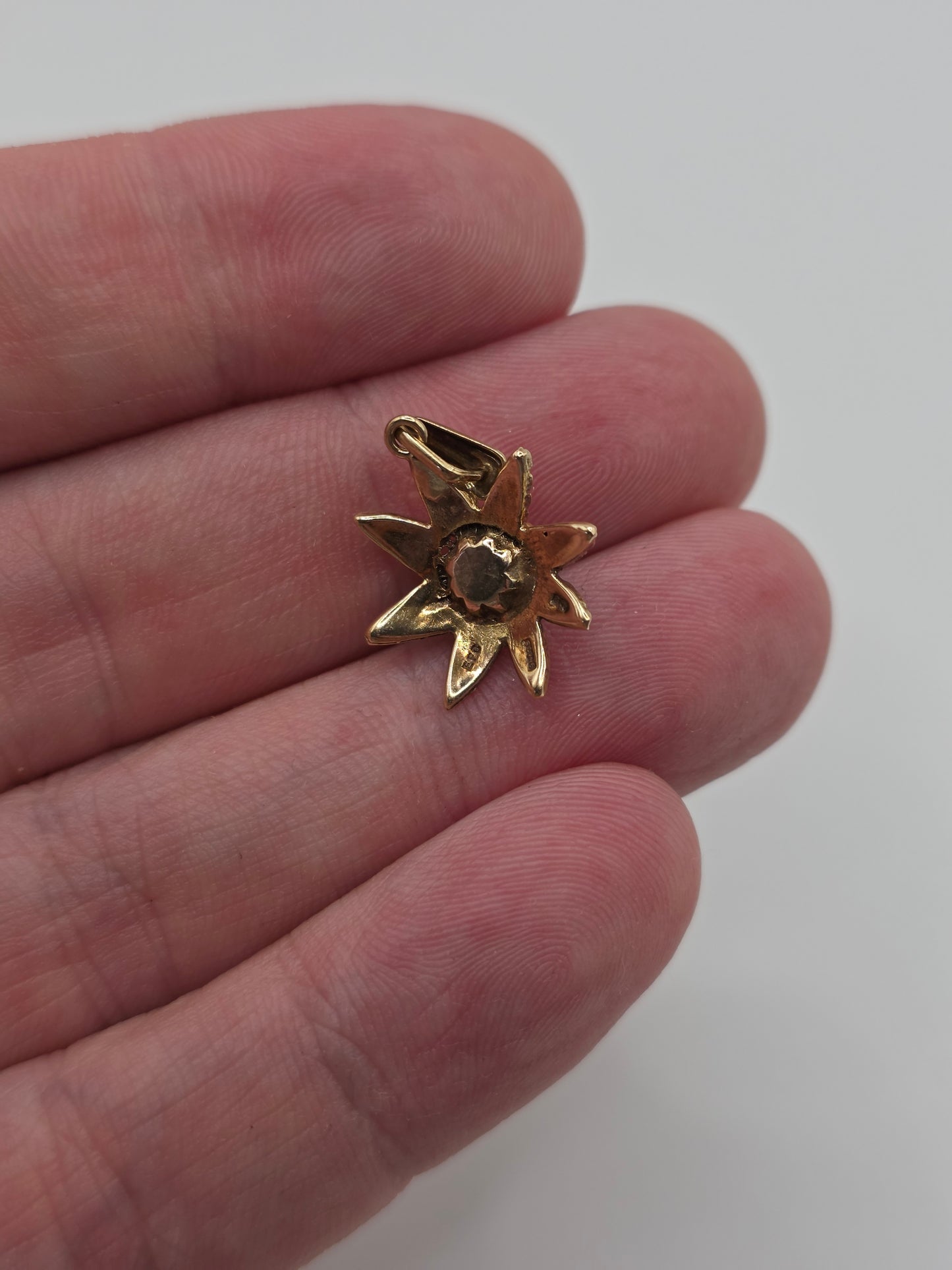 Vintage 9ct gold amethyst pendant