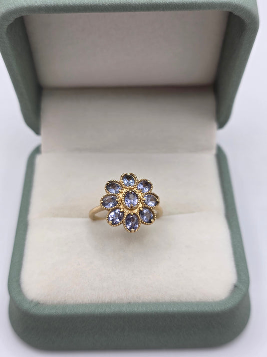 9ct gold tanzanite ring