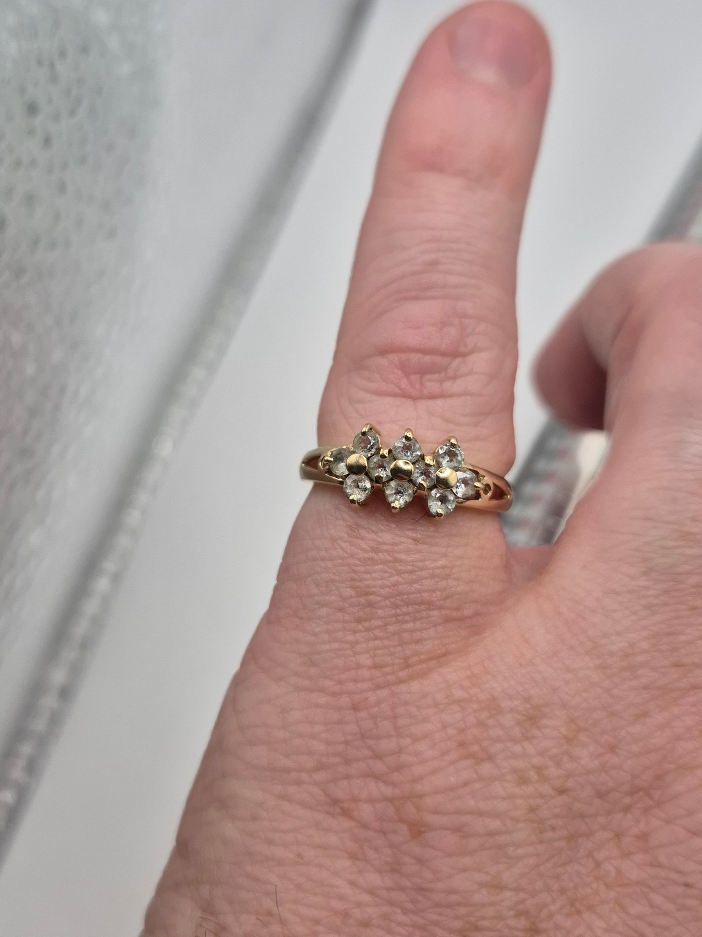 9ct gold topaz ring