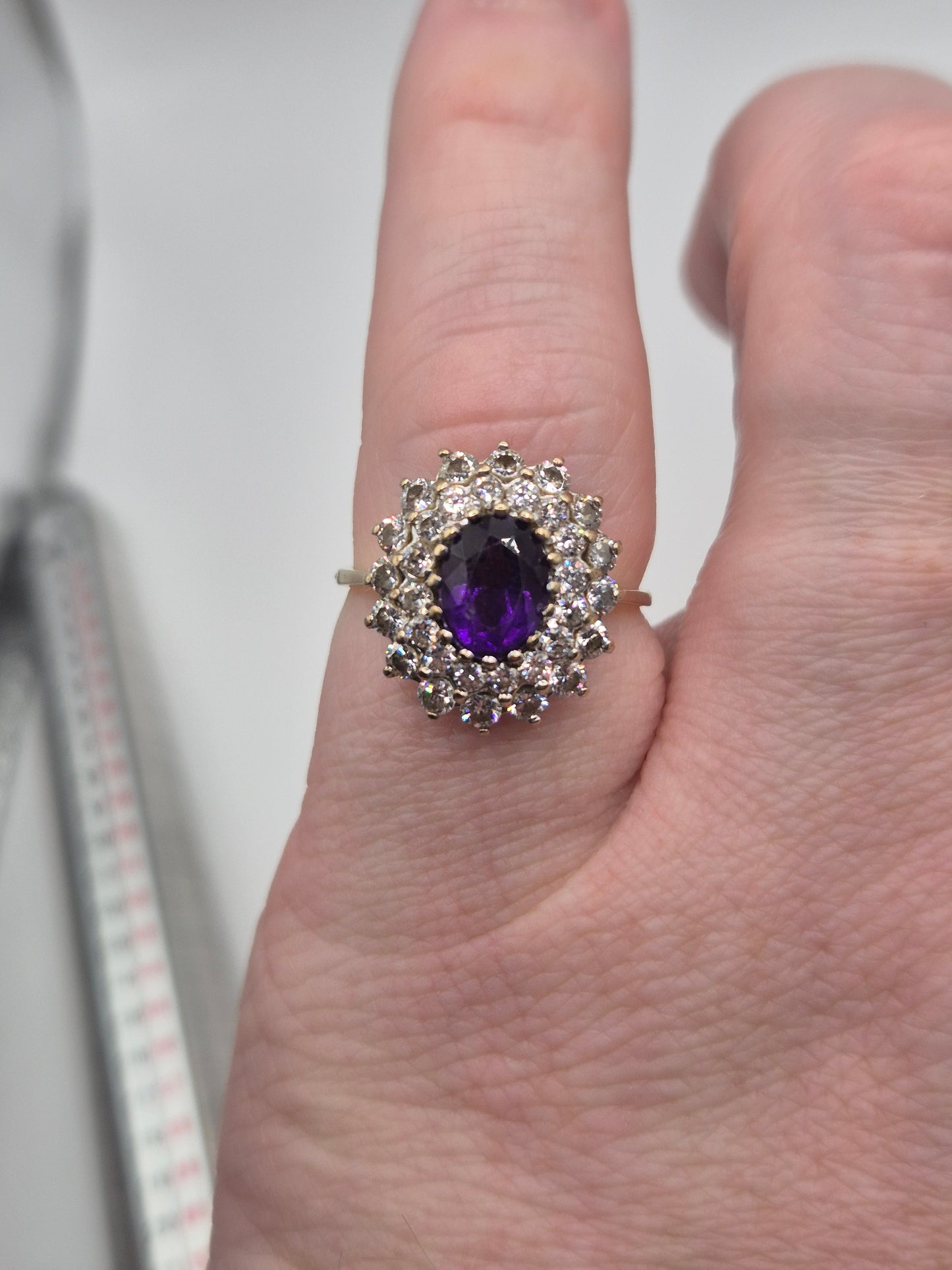 9ct gold amethyst and cz ring