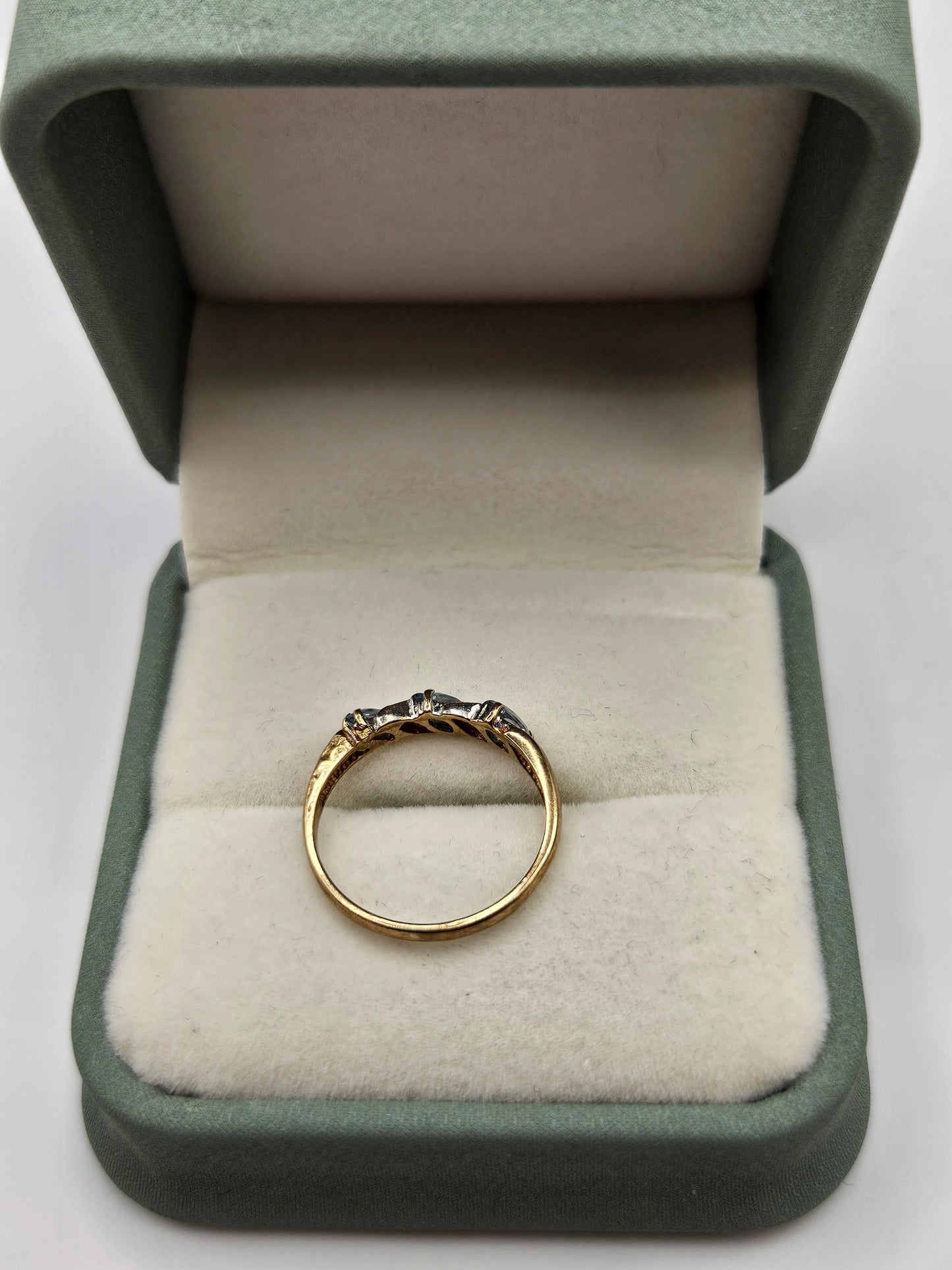 9ct gold topaz ring