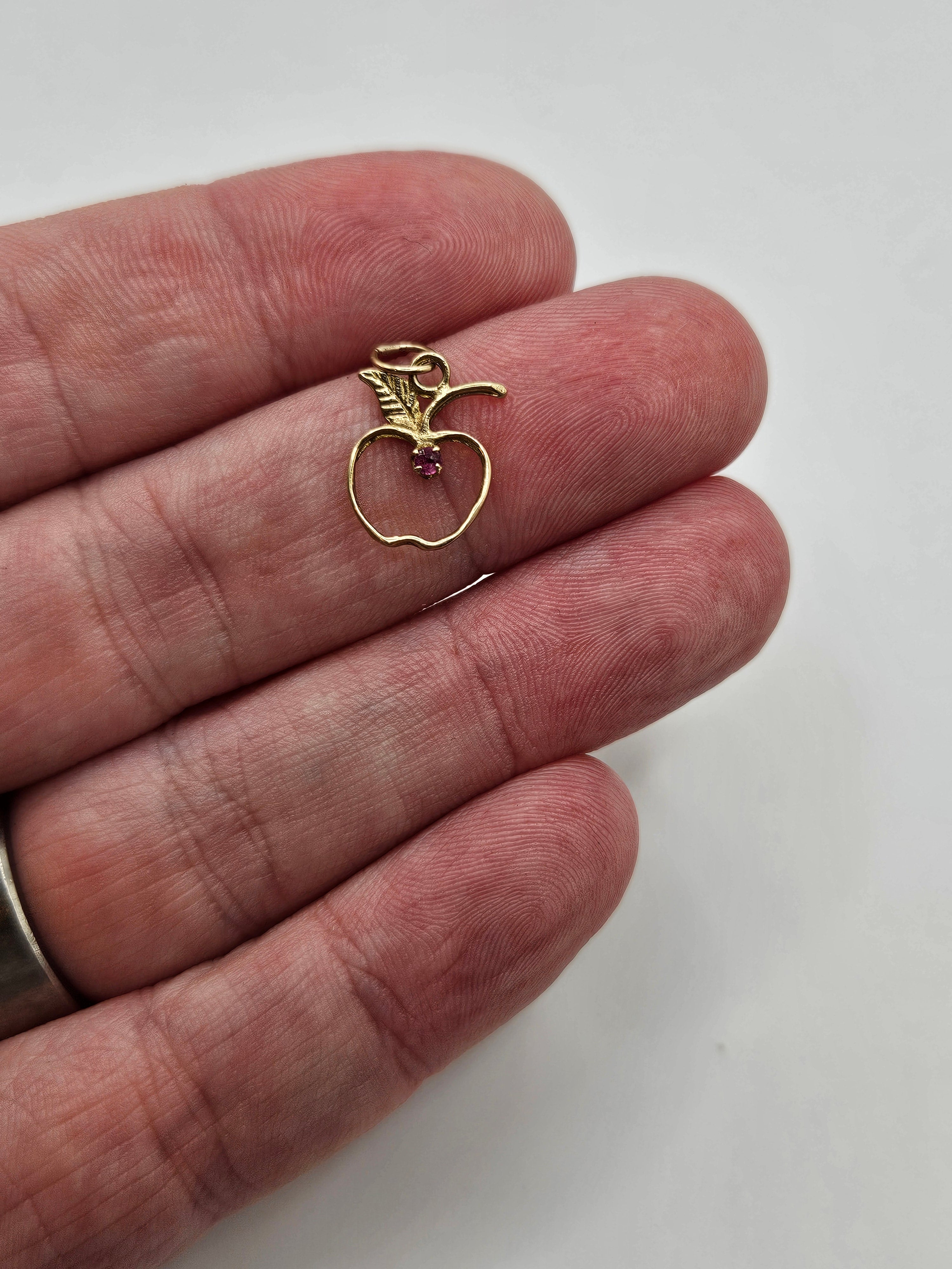 9ct gold ruby apple charm – GrangeJewellers