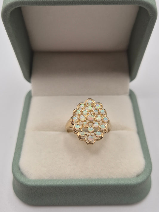 9ct gold opal ring