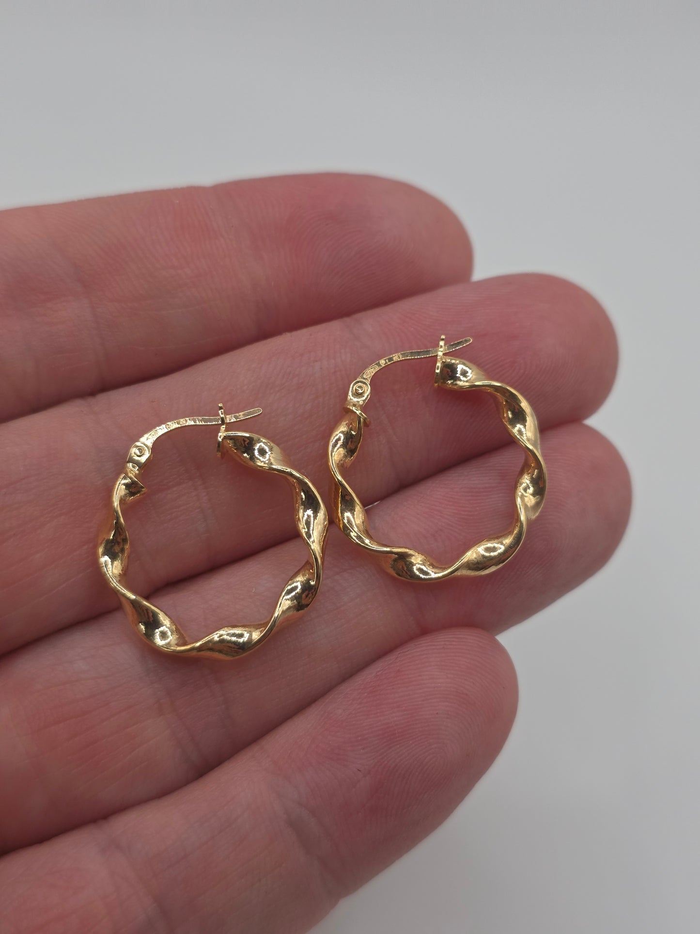 9ct gold twisted creole earrings