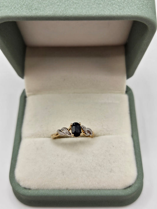 9ct gold sapphire and diamond ring