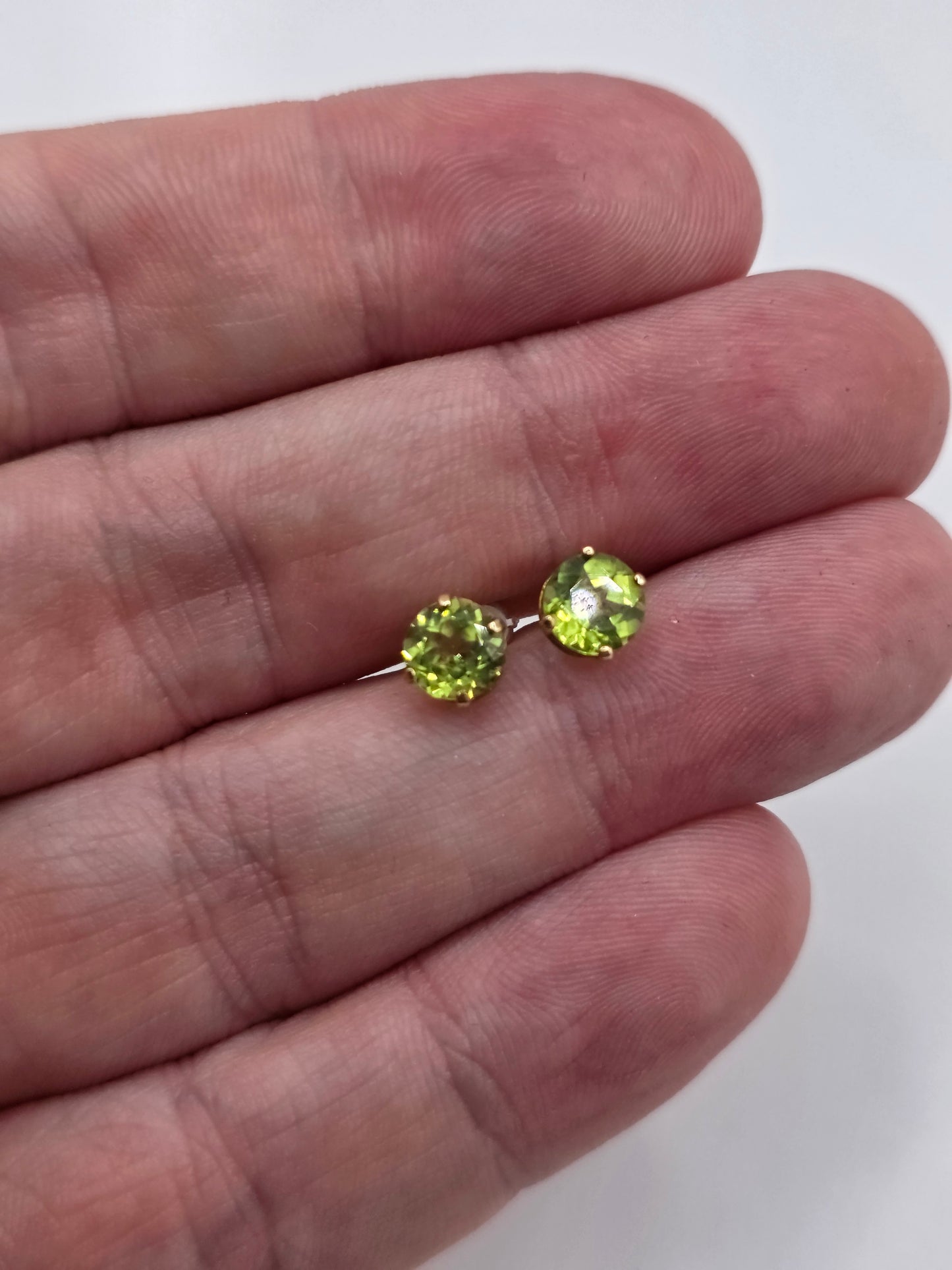 9ct gold peridot earrings