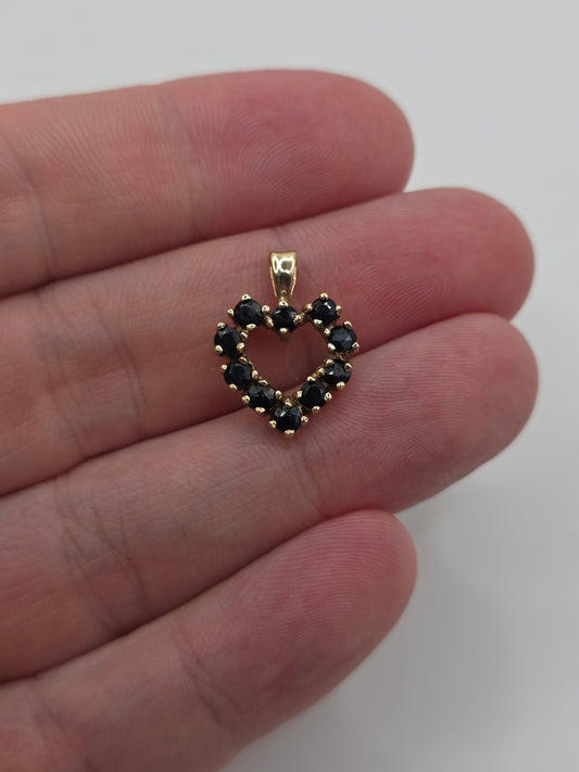 9ct gold sapphire heart pendant