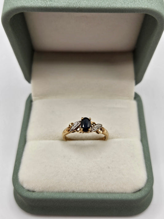 9ct gold sapphire and diamond ring