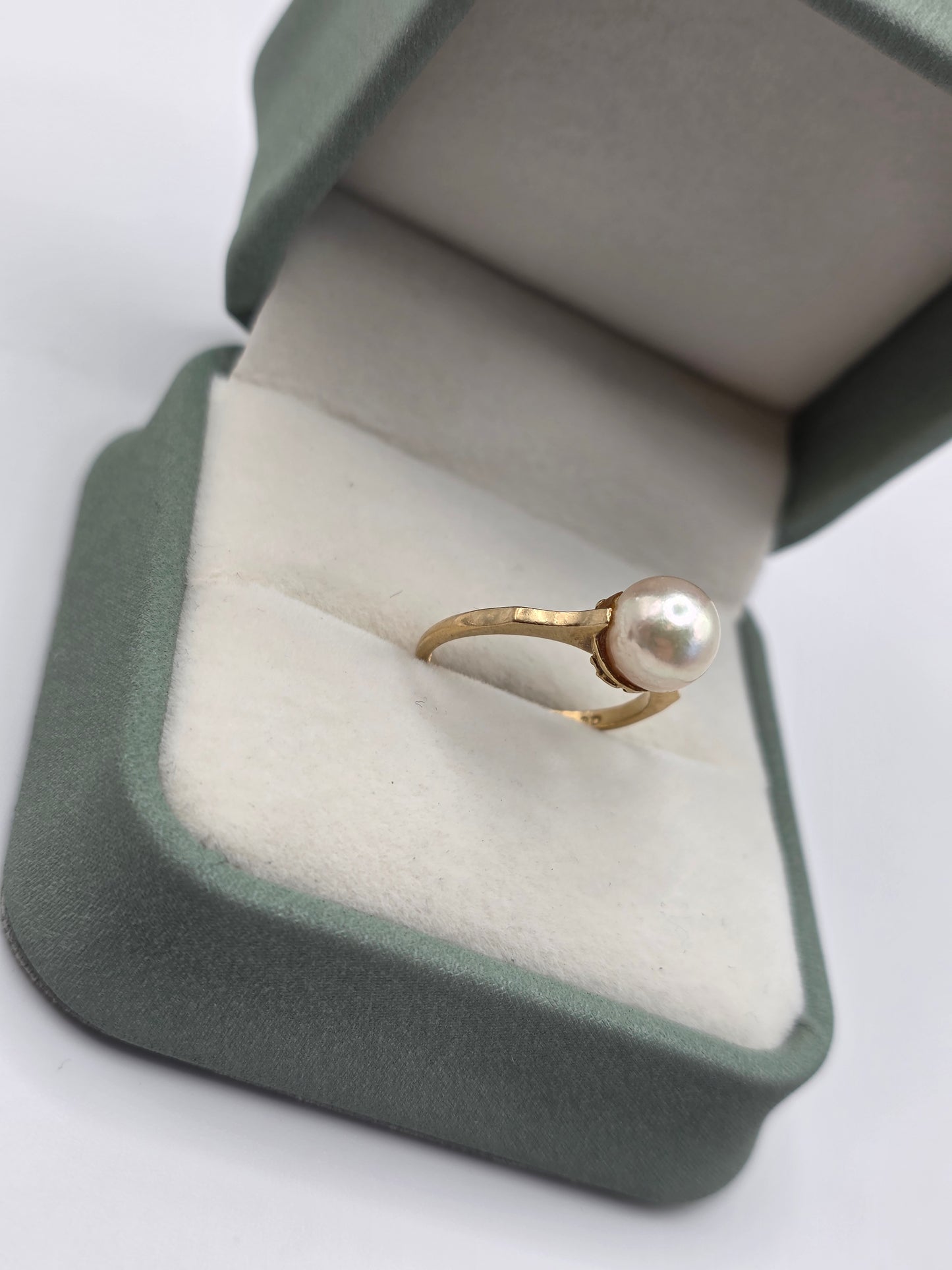 Vintage 9ct gold pearl ring
