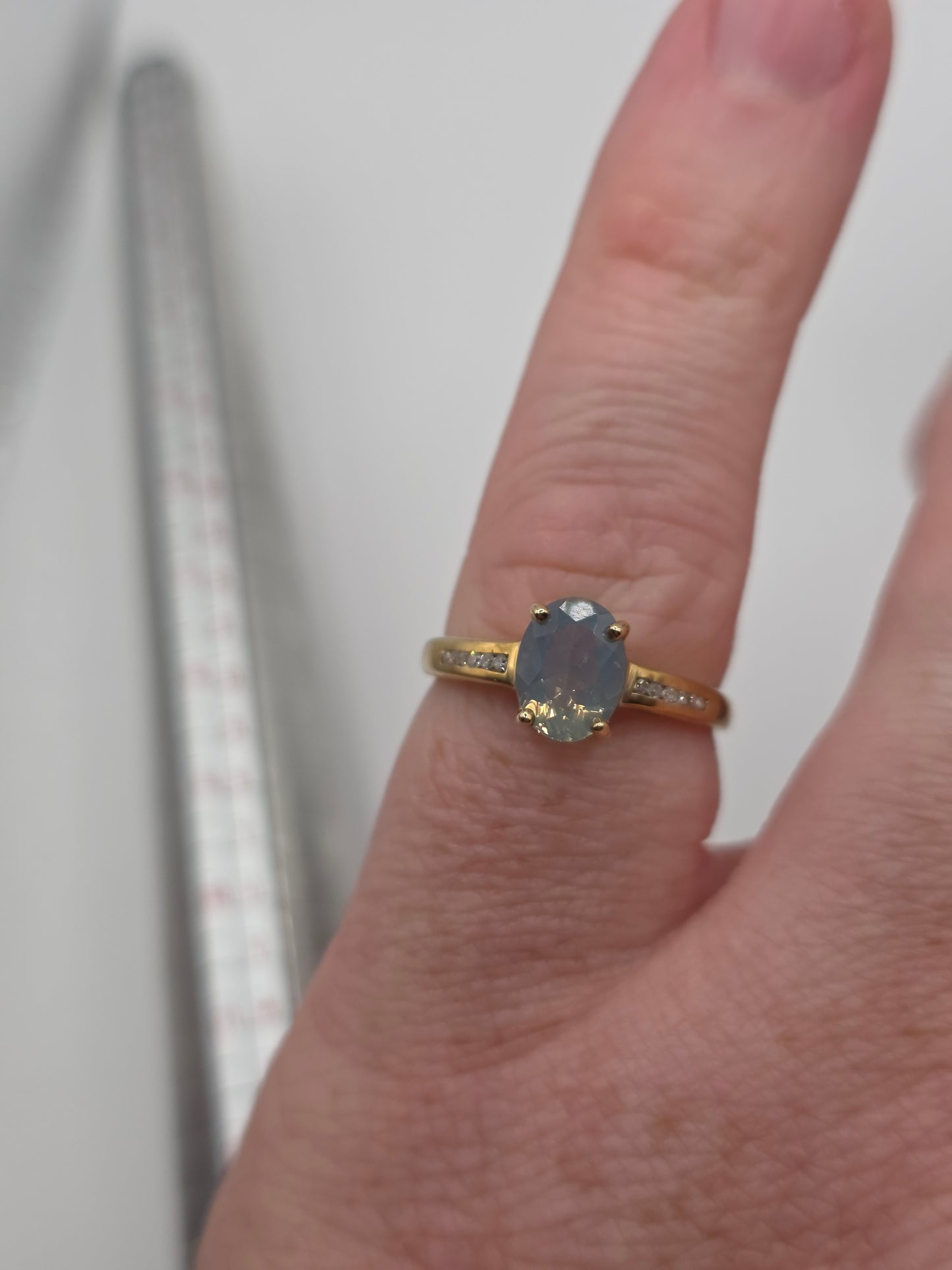 9ct gold fluorite and diamond ring