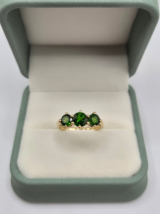 9ct gold diopside ring