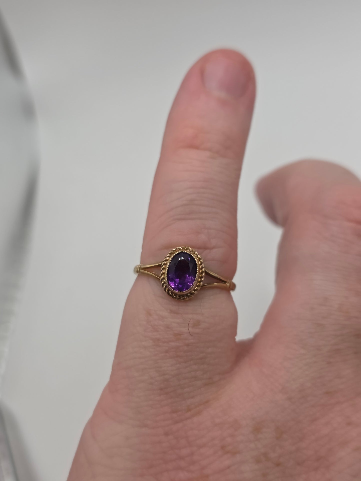 9ct gold amethyst ring