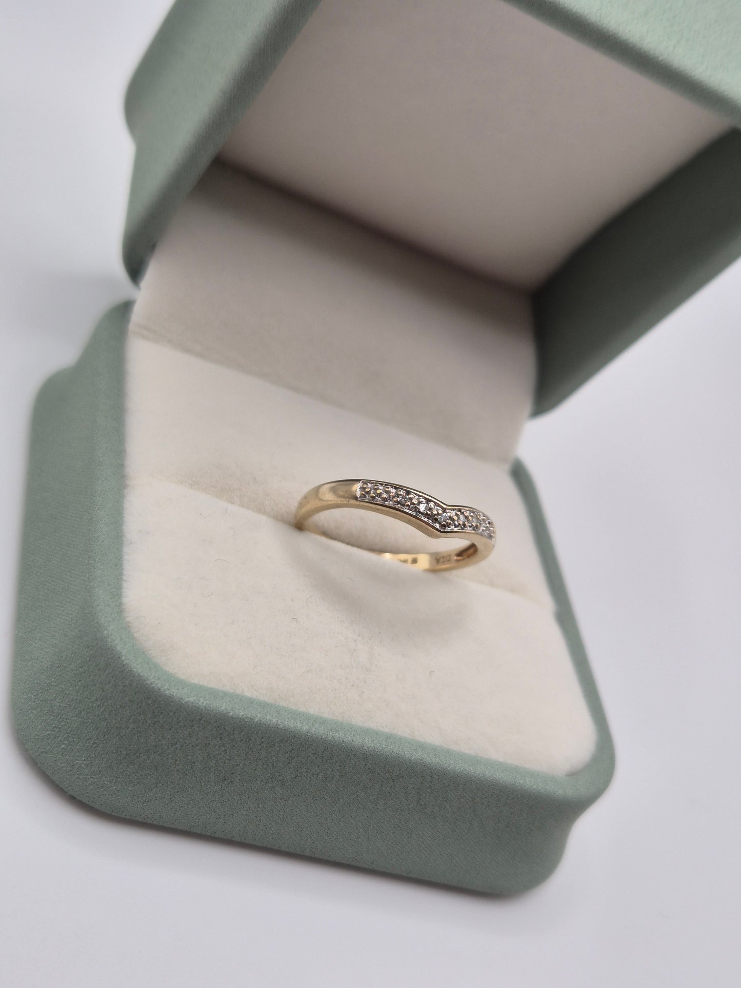 9ct gold diamond wishbone ring