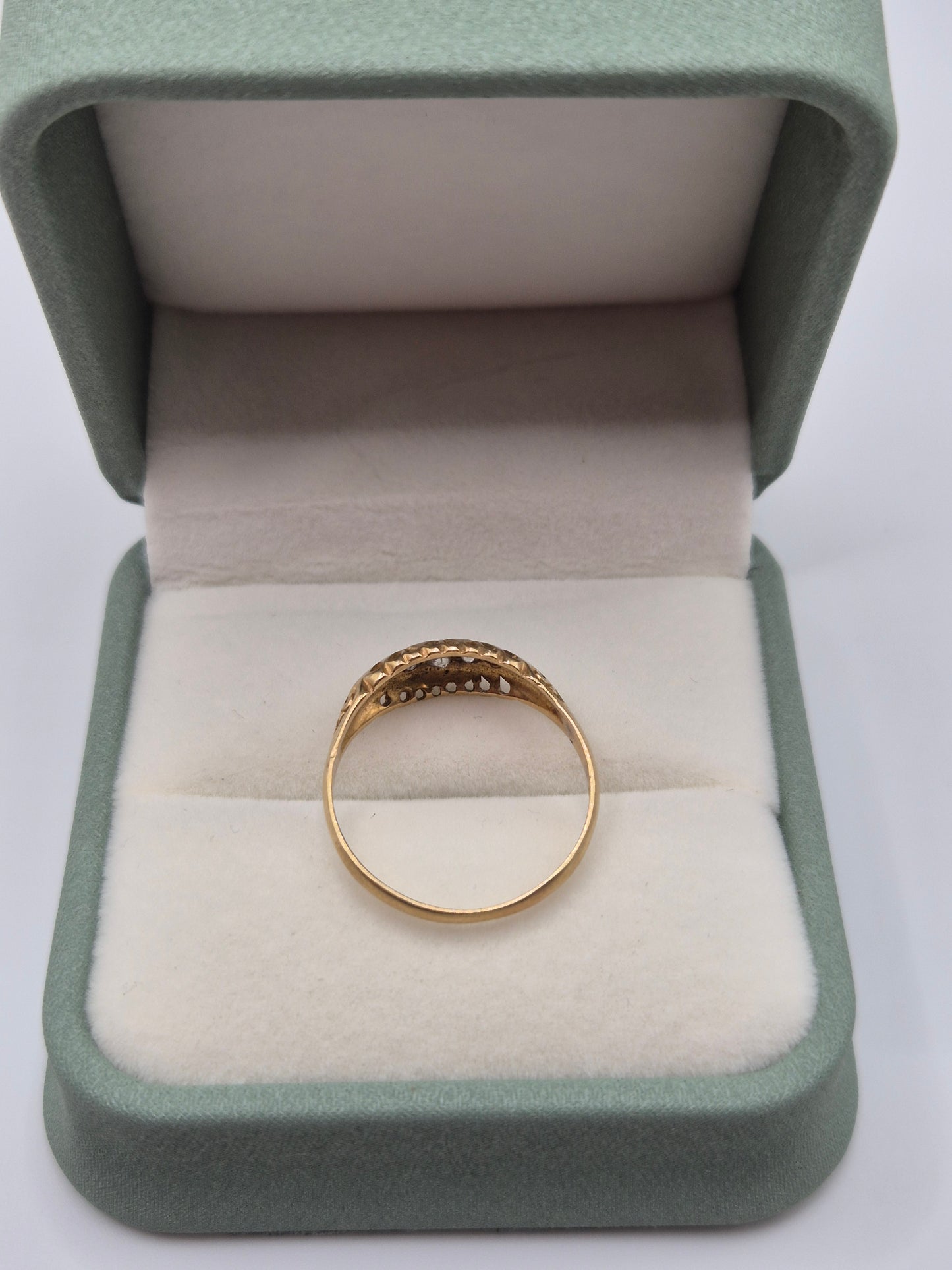 18ct gold diamond ring