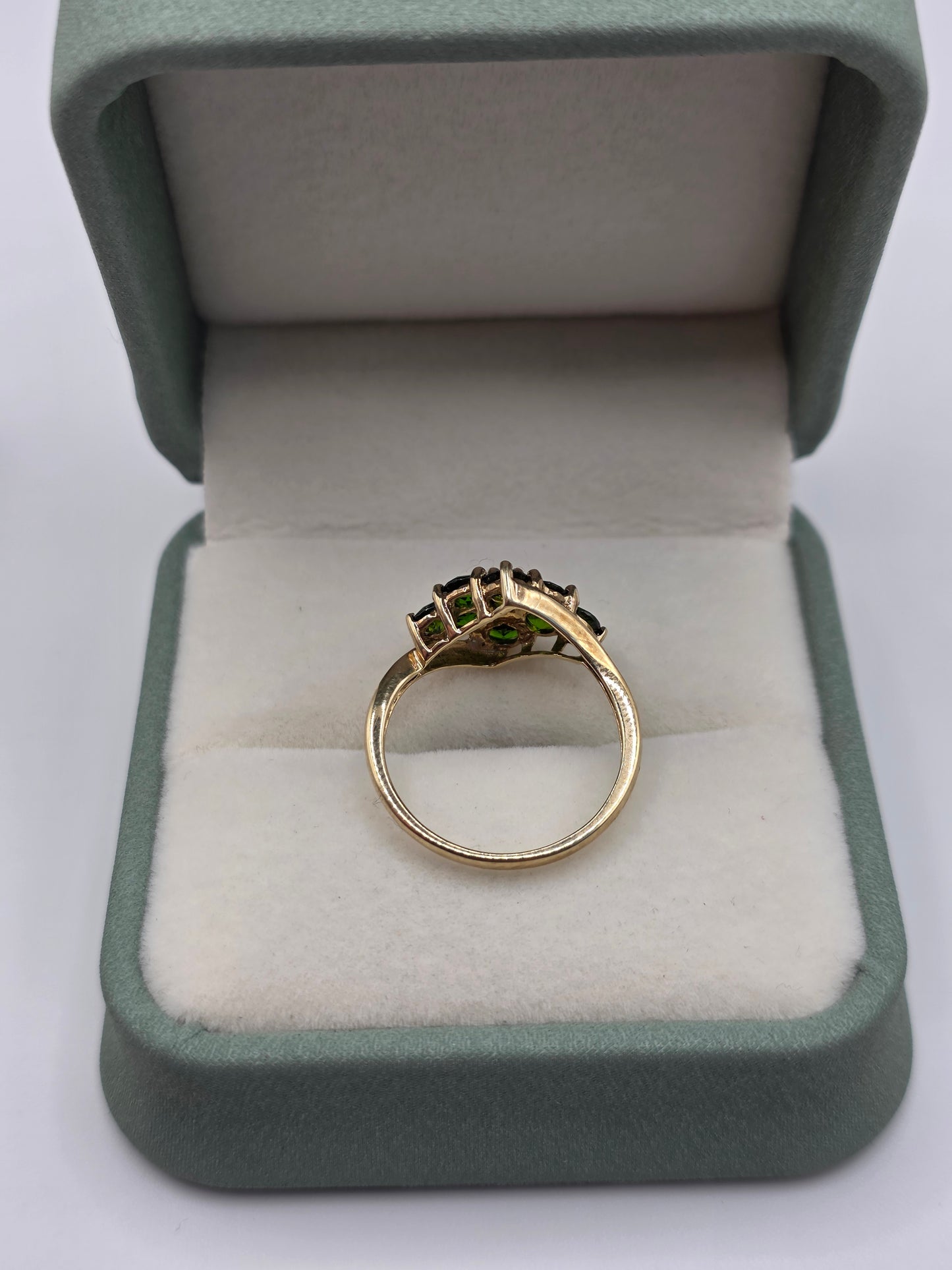 9ct gold diopside ring