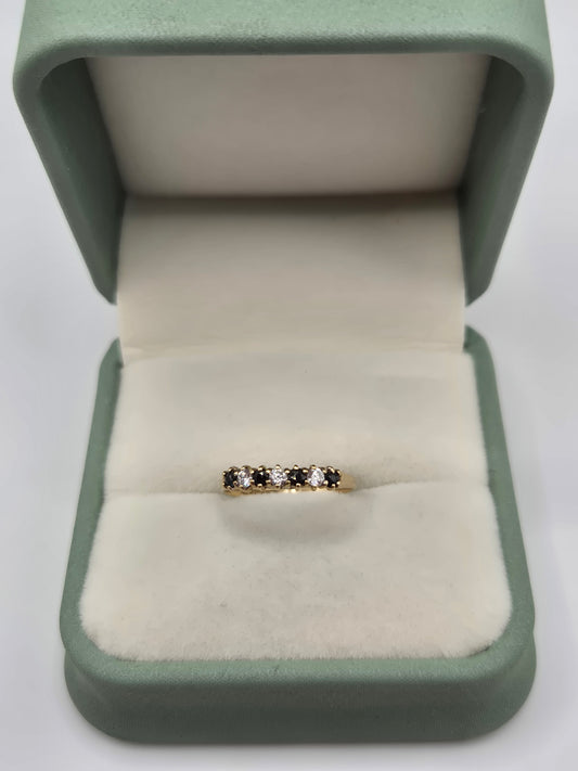 9ct gold sapphire and cz ring