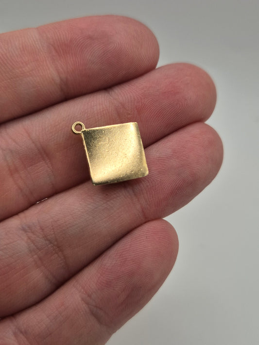 9ct gold scholar's hat charm