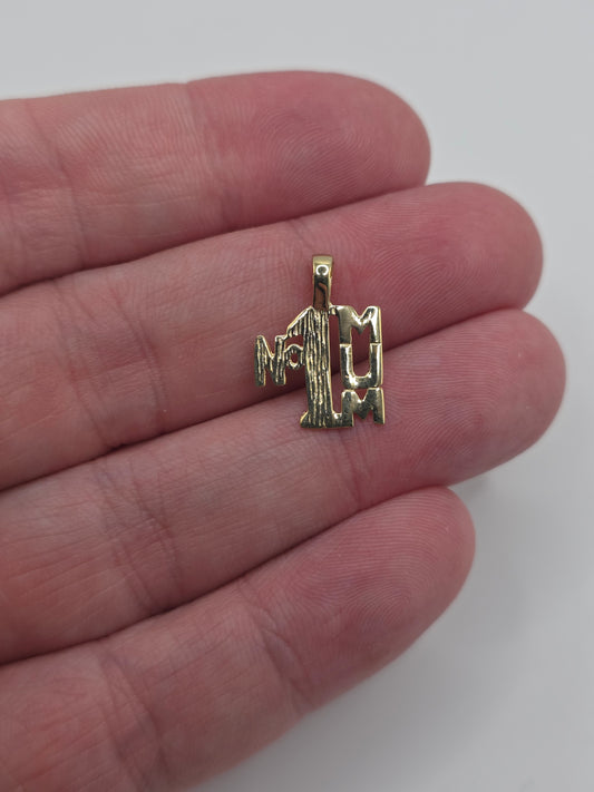 9ct gold no.1 mum pendnant