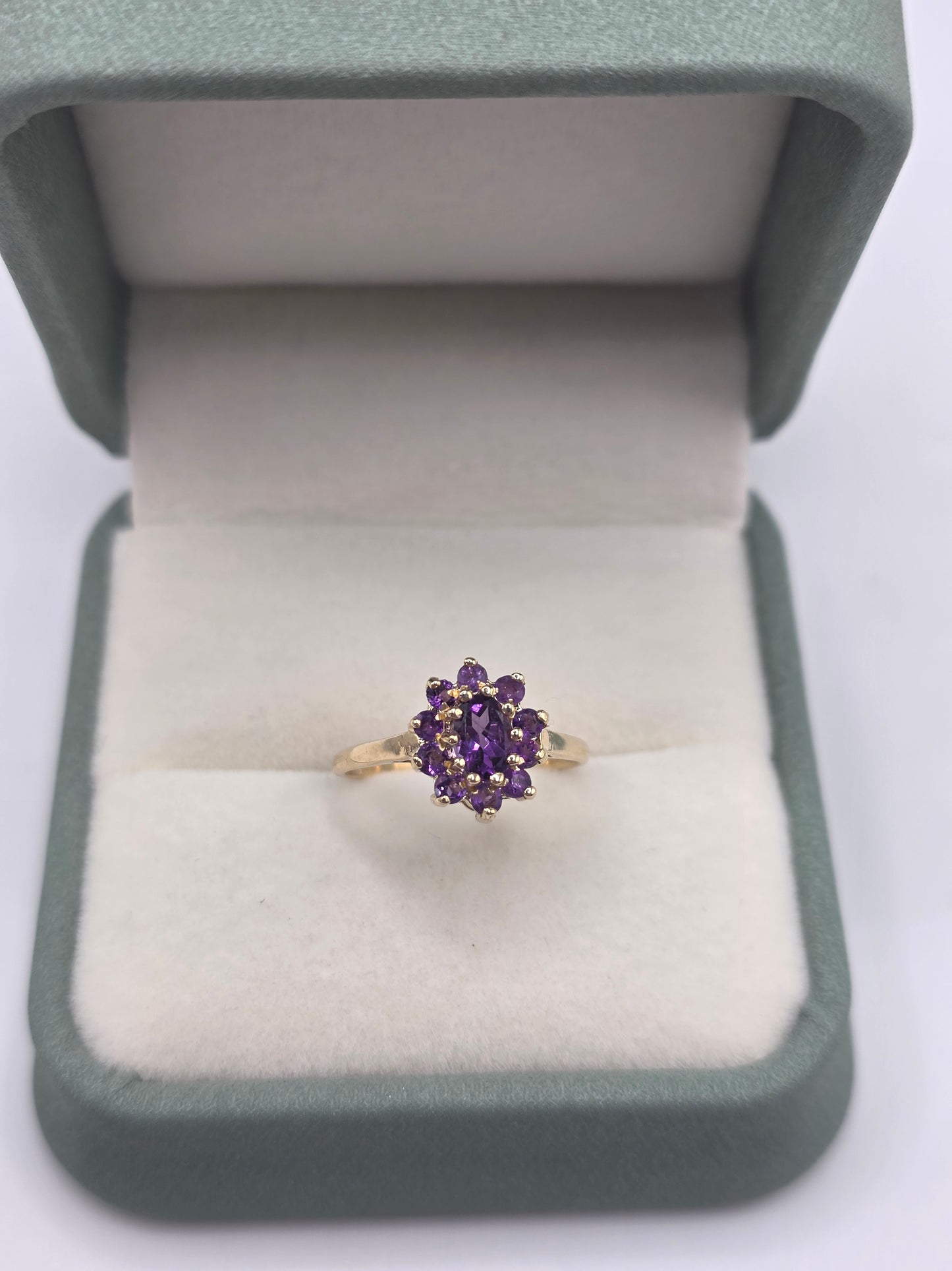 9ct gold amethyst cluster ring